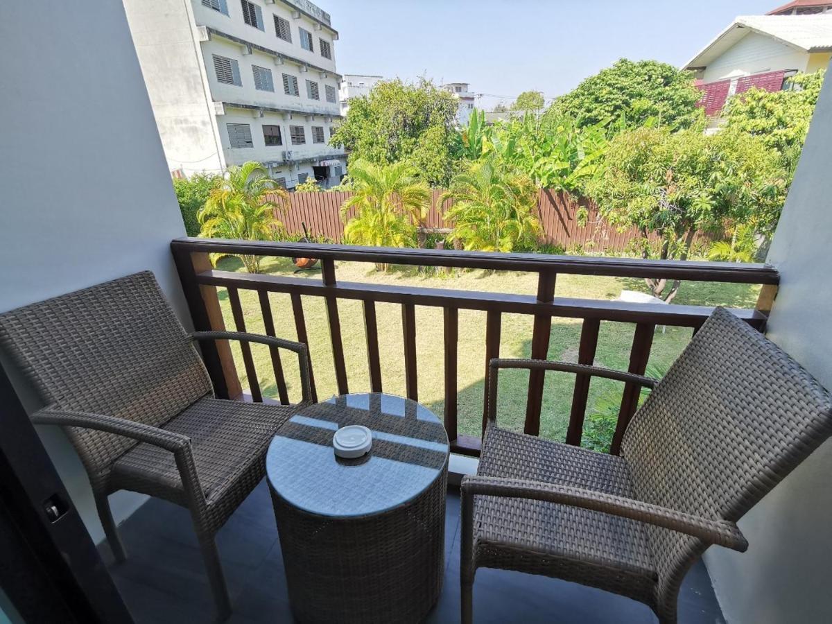 Hotel De Wualai-Sha Extra Plus Chiang Mai Dış mekan fotoğraf