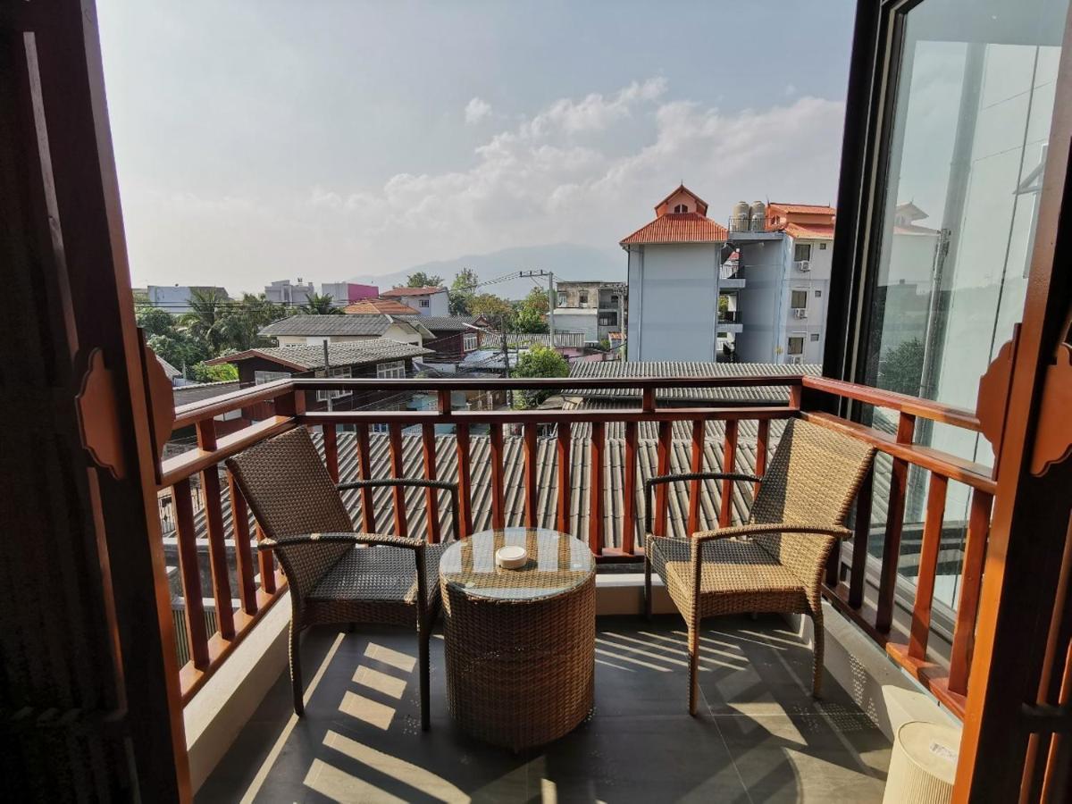 Hotel De Wualai-Sha Extra Plus Chiang Mai Dış mekan fotoğraf